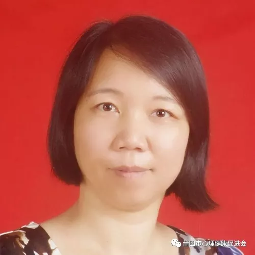 国家二级心理咨询师--余老师